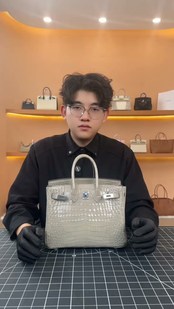 Finally, a handmade bag you can trust — no more cheap quality.