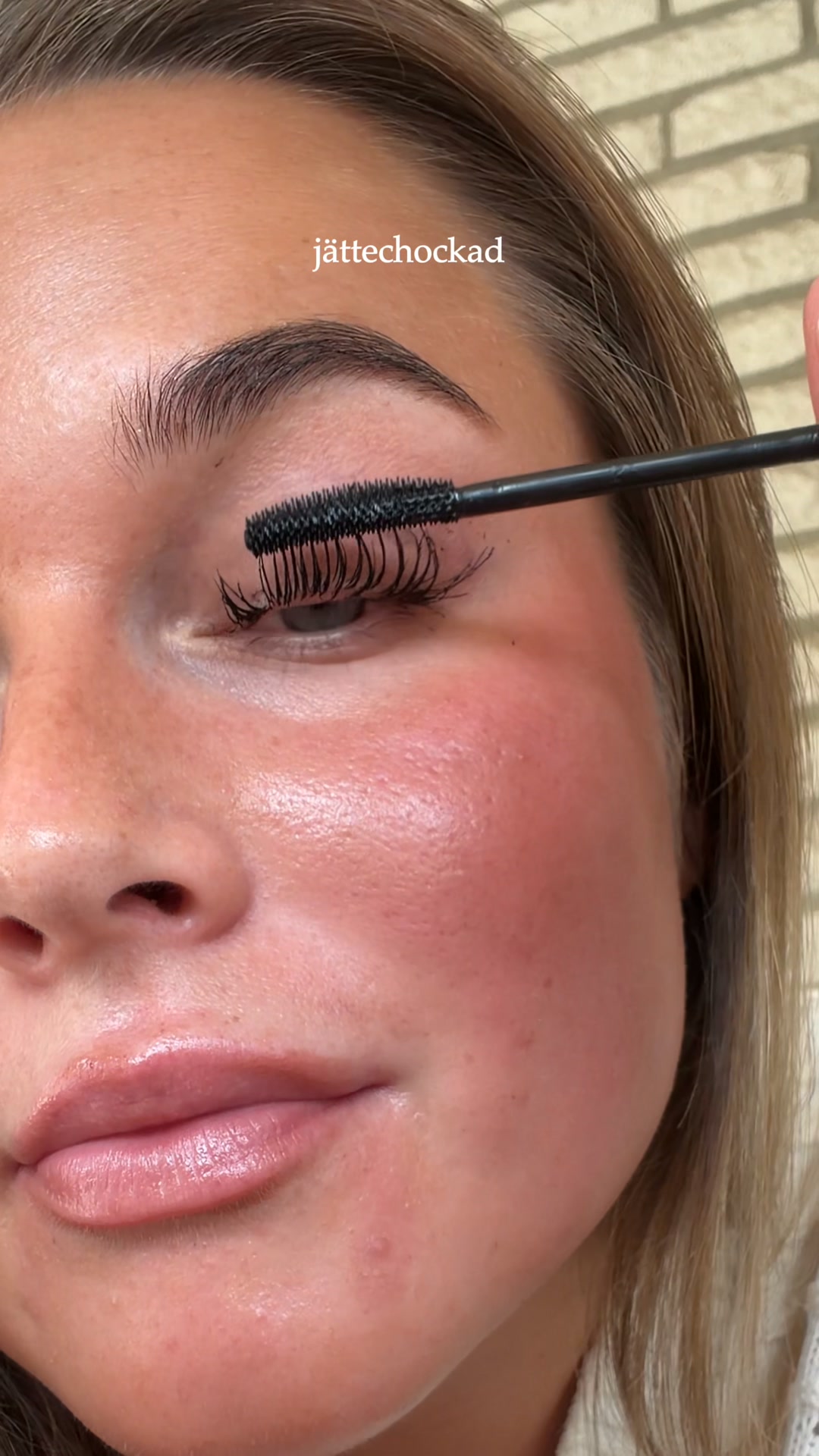 Visste du att mascara kan vårda dina fransar?
