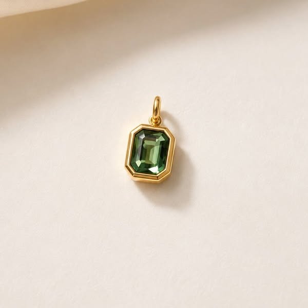 €10 Charm με Πέτρα - %cf%80%cf%81%ce%ac%cf%83%ce%b9%ce%bd%ce%bf
