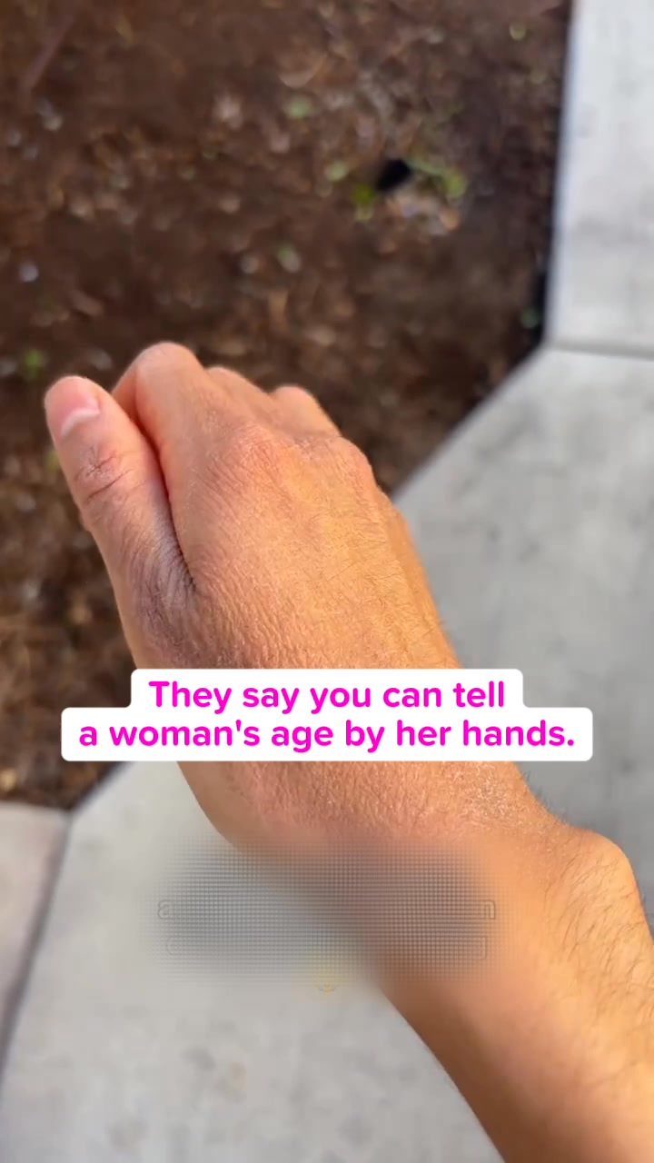 7 Reasons Women Over 50 Can't Grow Their Nails