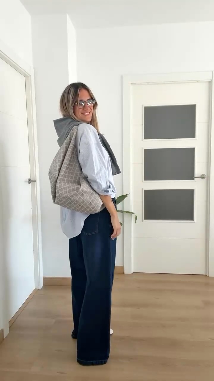 Anúncio de La Luna Bags