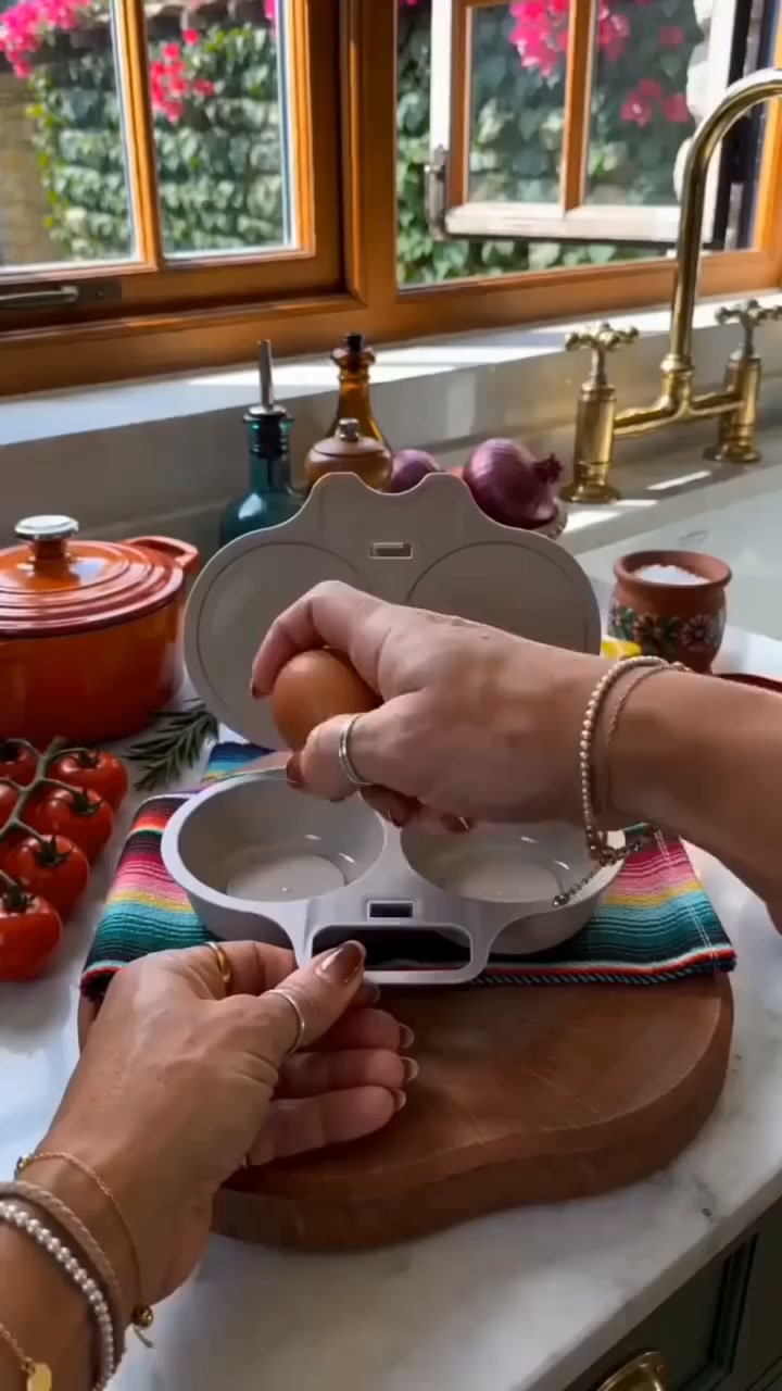 Microwave Egg Poacher