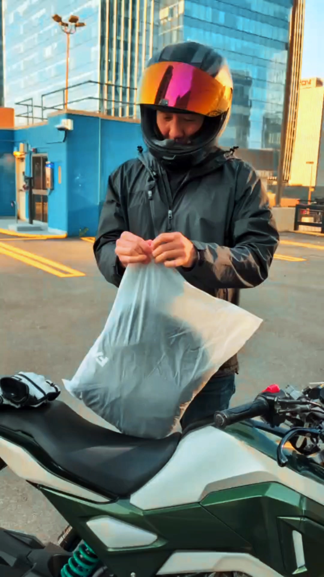 How To Choose The Right Motorcycle Gear