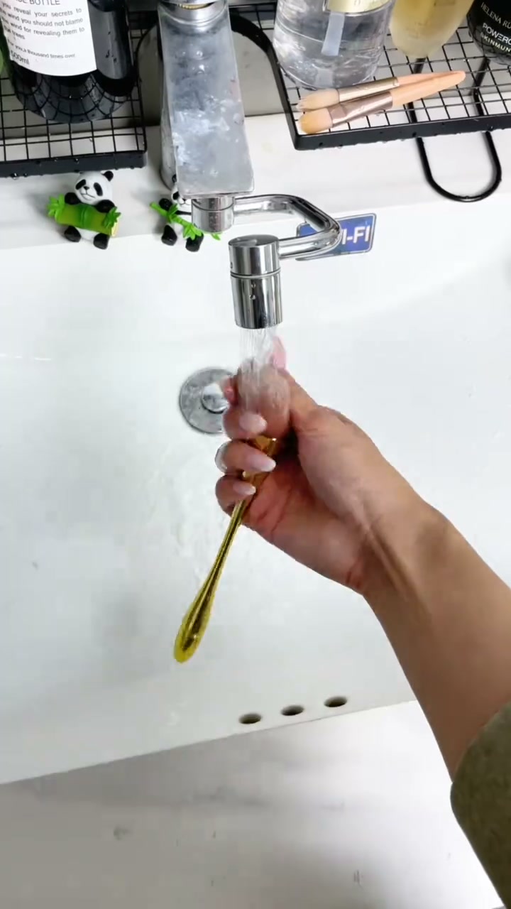 Keep Your Bathroom Sink Tidy