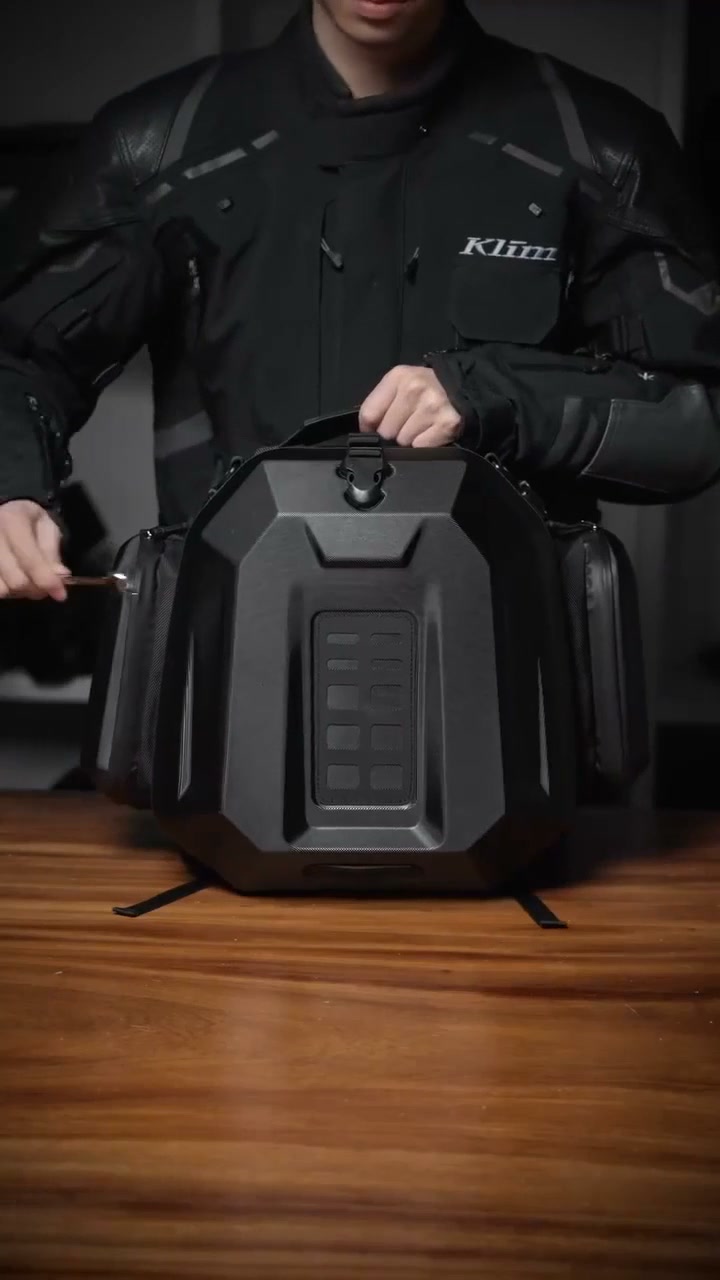 Motorcycle Rear Bag – Waterproof, Shock‑Absorbing, Aerodynamic for Daily Commute