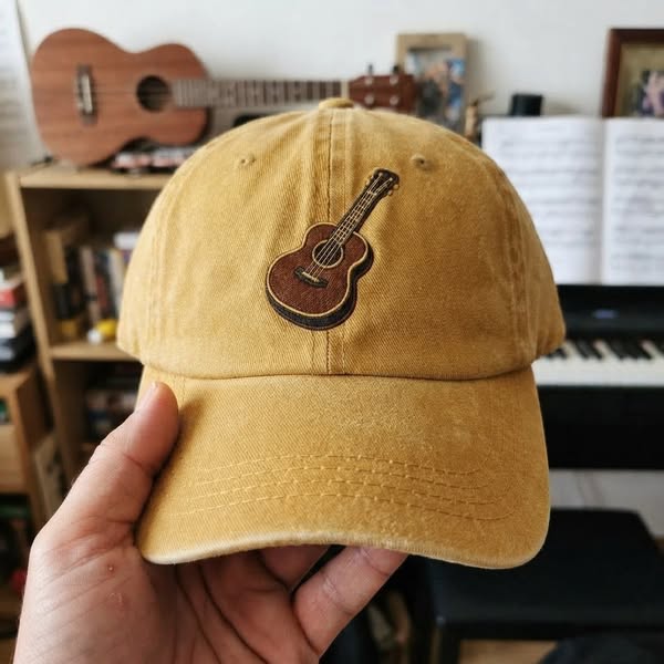 Vintage Ukulele - Classic Cap