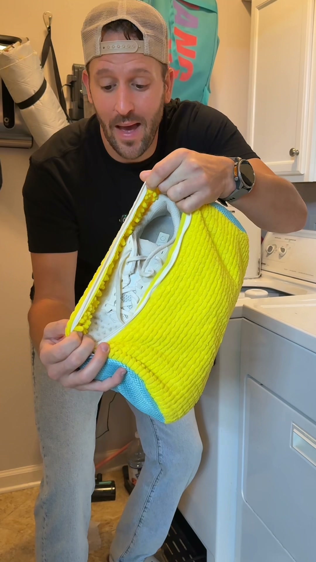 This Is How You Should Wash Your Shoes
