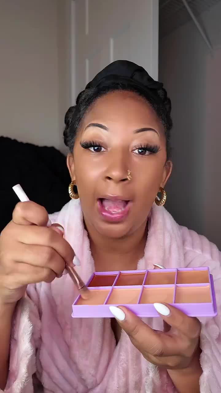 8-Color Concealer Palette