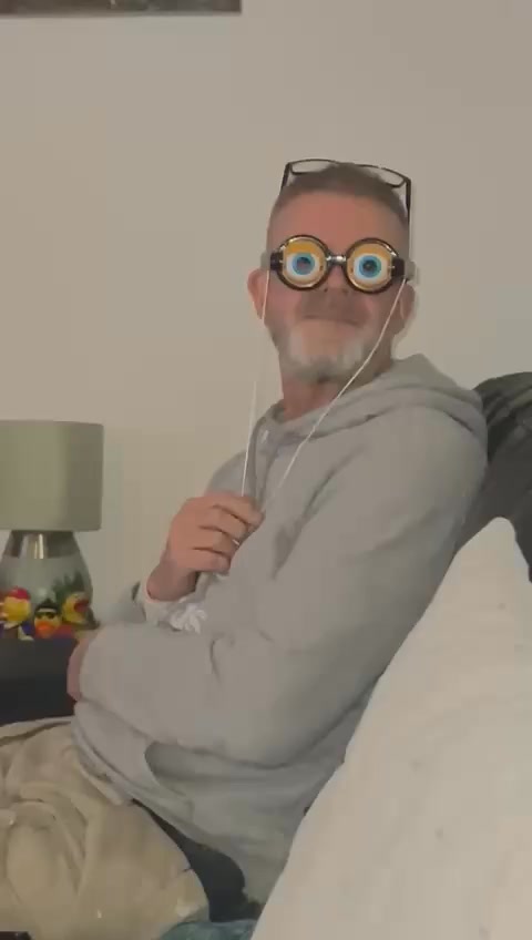 Blink & Wink Novelty Glasses - The Ultimate Selfie Accessory!