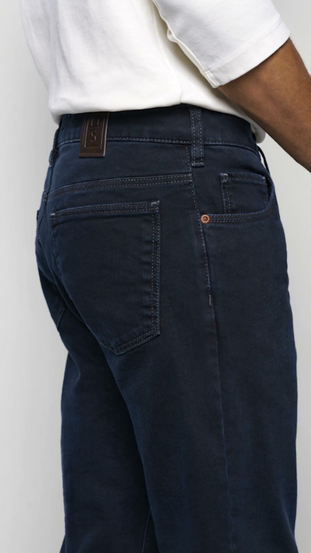 Fair Traded Authentic Denim - M5 Regular · Comfort Fit