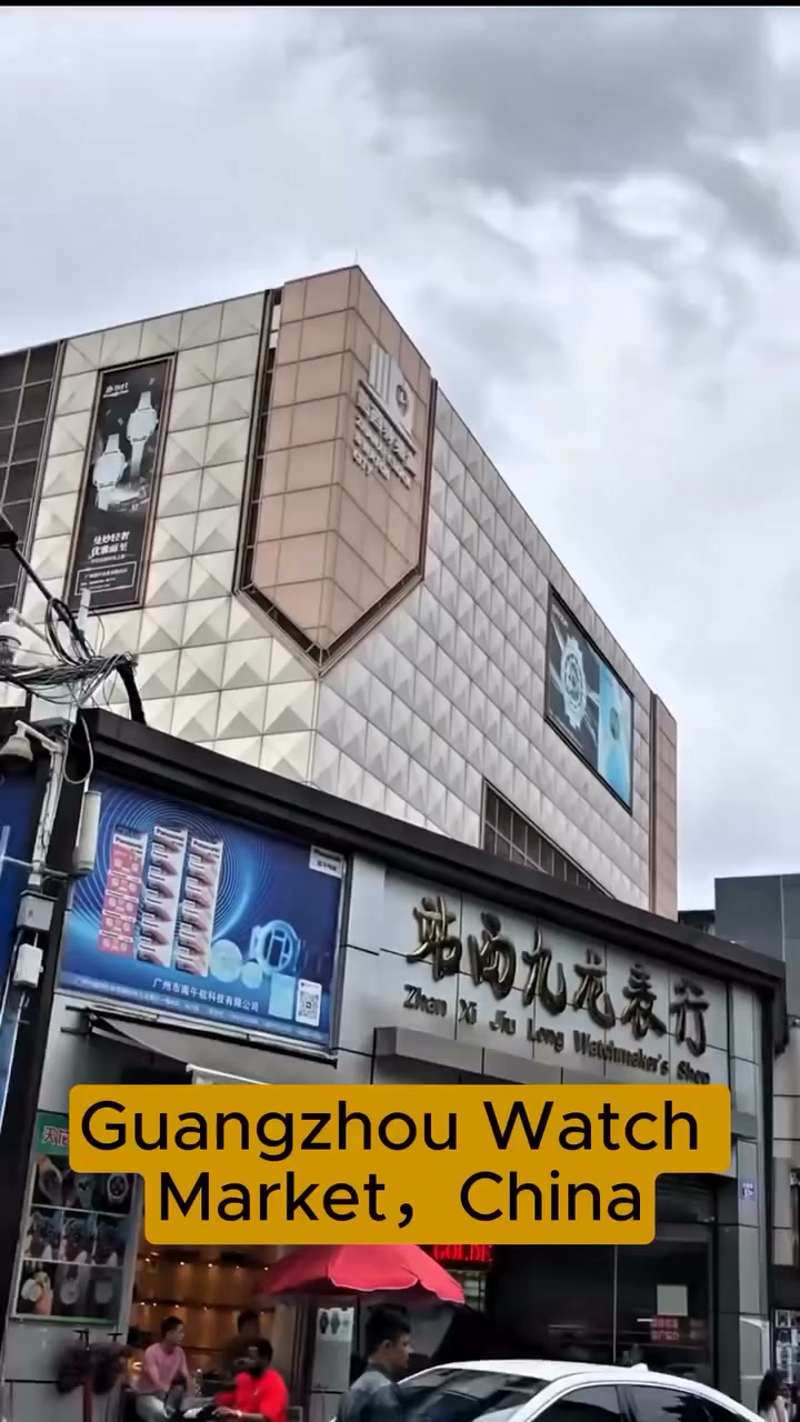 𝐋𝐮𝐱𝐮𝐫𝐲 𝐖𝐢𝐭𝐡𝐨𝐮𝐭 𝐓𝐡𝐞 𝐇𝐢𝐠𝐡 𝐏𝐫𝐢𝐜𝐞