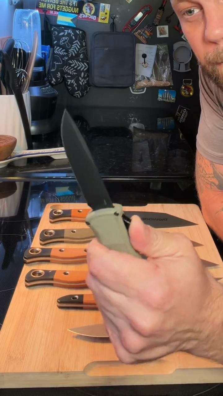 Benchmade Shootout 5370FE OTF — Lightweight Tactical EDC with CPM-CruWear Tanto Blade, CF-Elite Handle & Carbide Glass Breaker