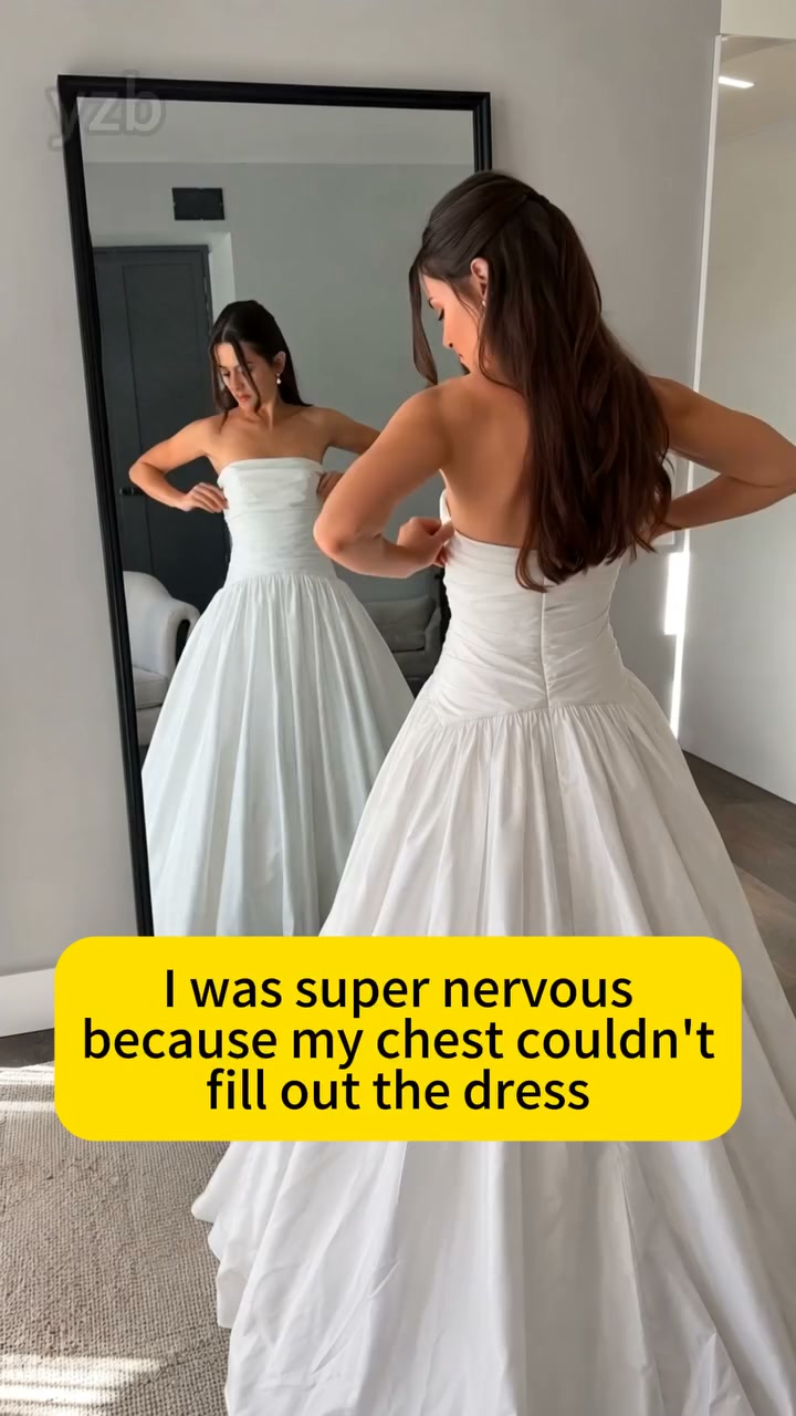 Why Are Thousands of Women Ditching Their Push-Up Bras?