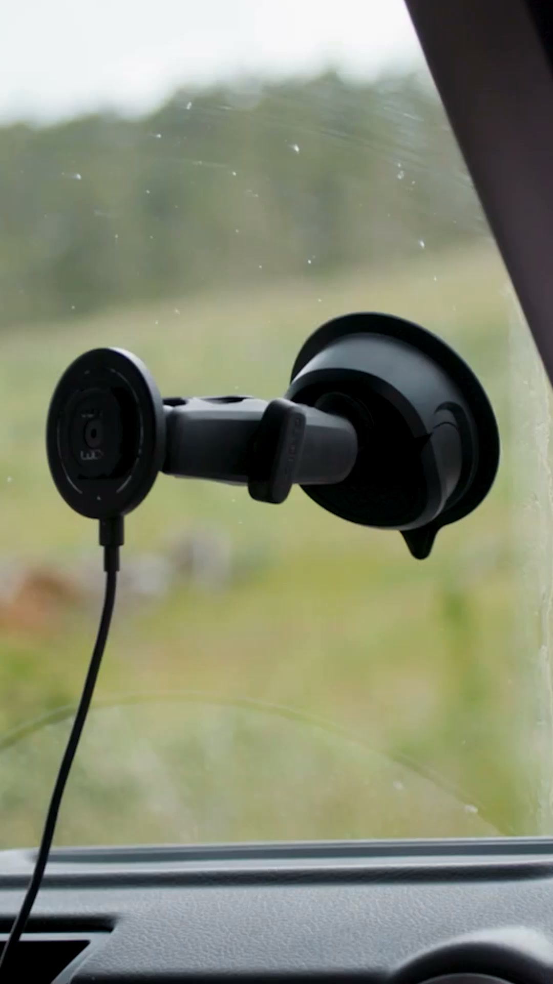 Strong iPhone Mount for Car