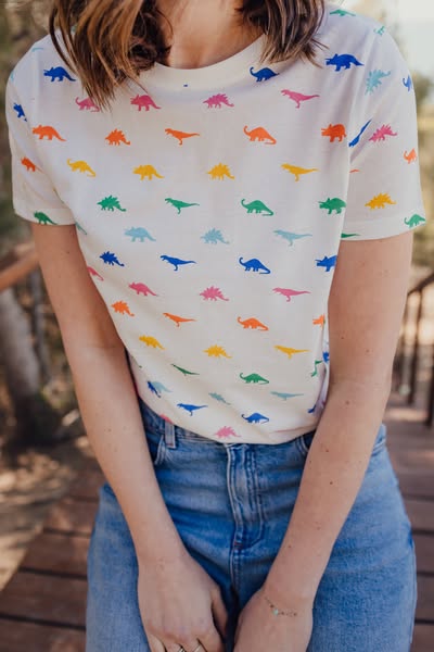 Maggie T-Shirt - Off-White, Rainbow Jurassic Jive