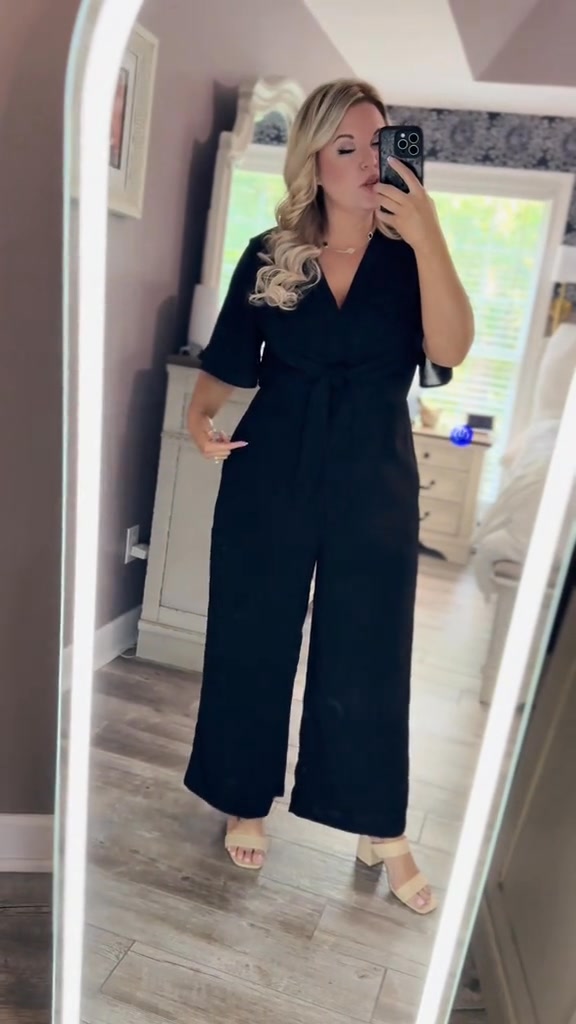 Hot Selling Figure-Flattering Tie Waist Jumpsuit