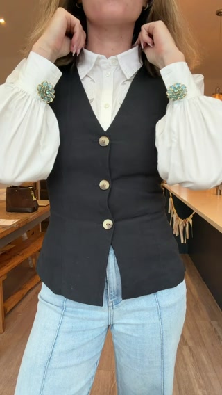 Transform Your Outfit in Seconds