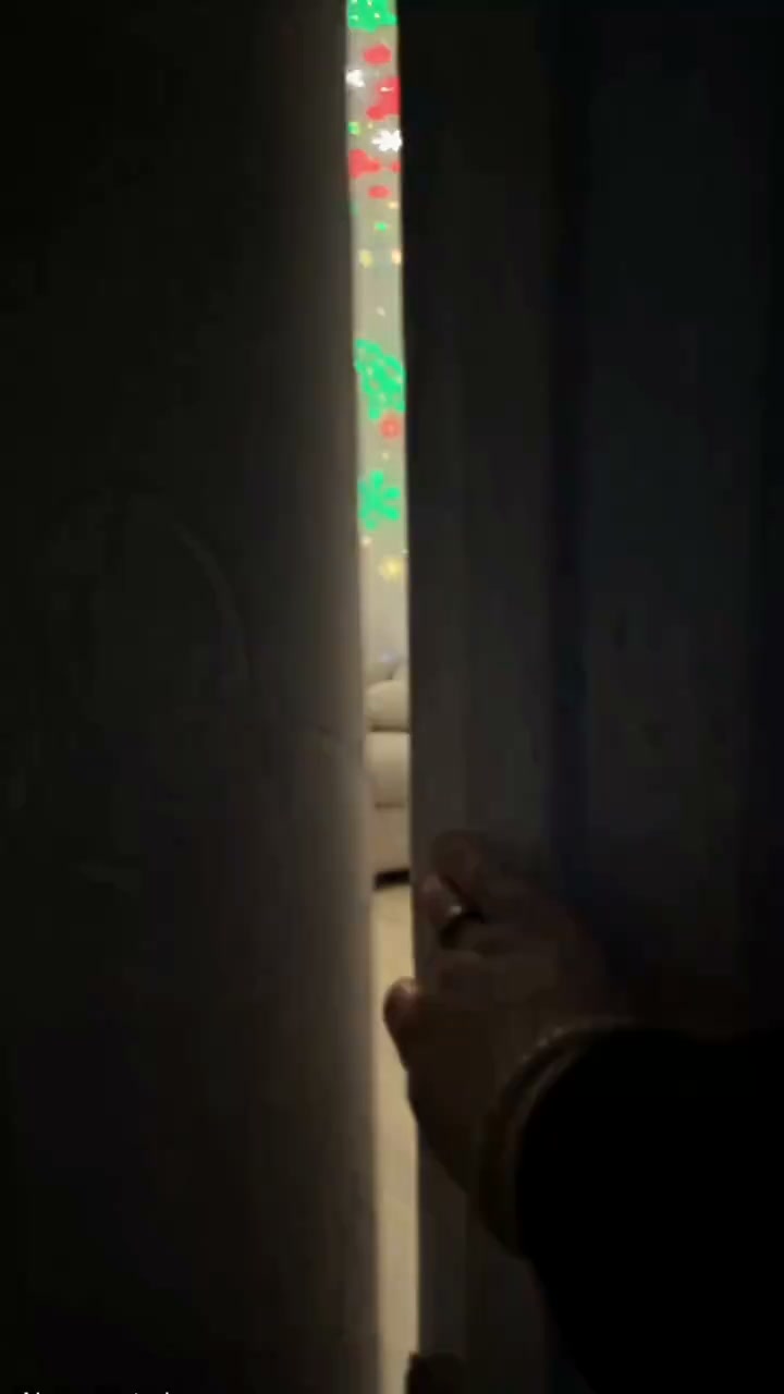 6 Custom Scenes for Your Unique Holiday Mood