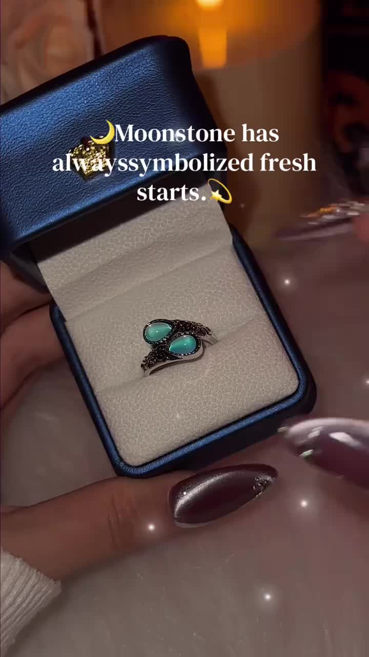 Daisy Pattern Ring