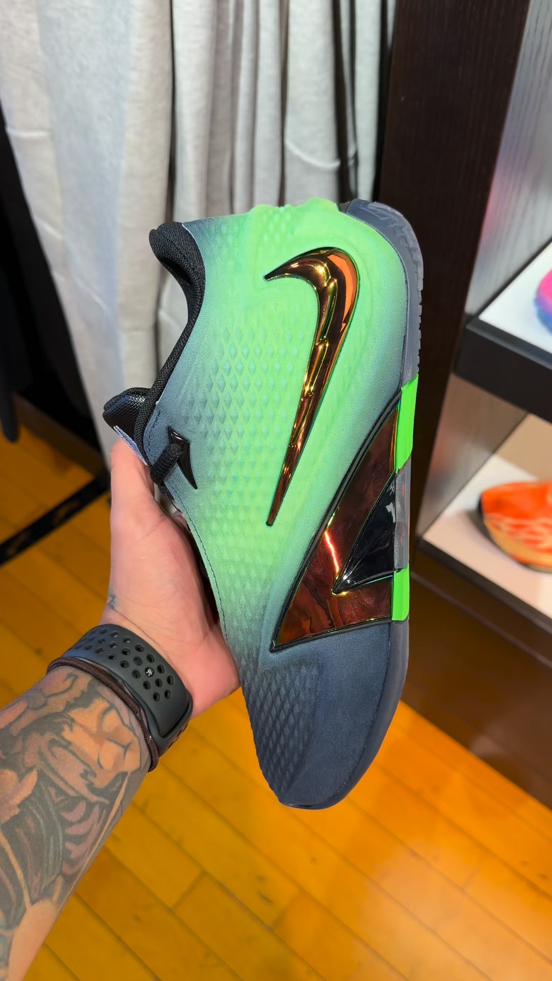 Bold Ja 4 Colourways + 3 Free Socks