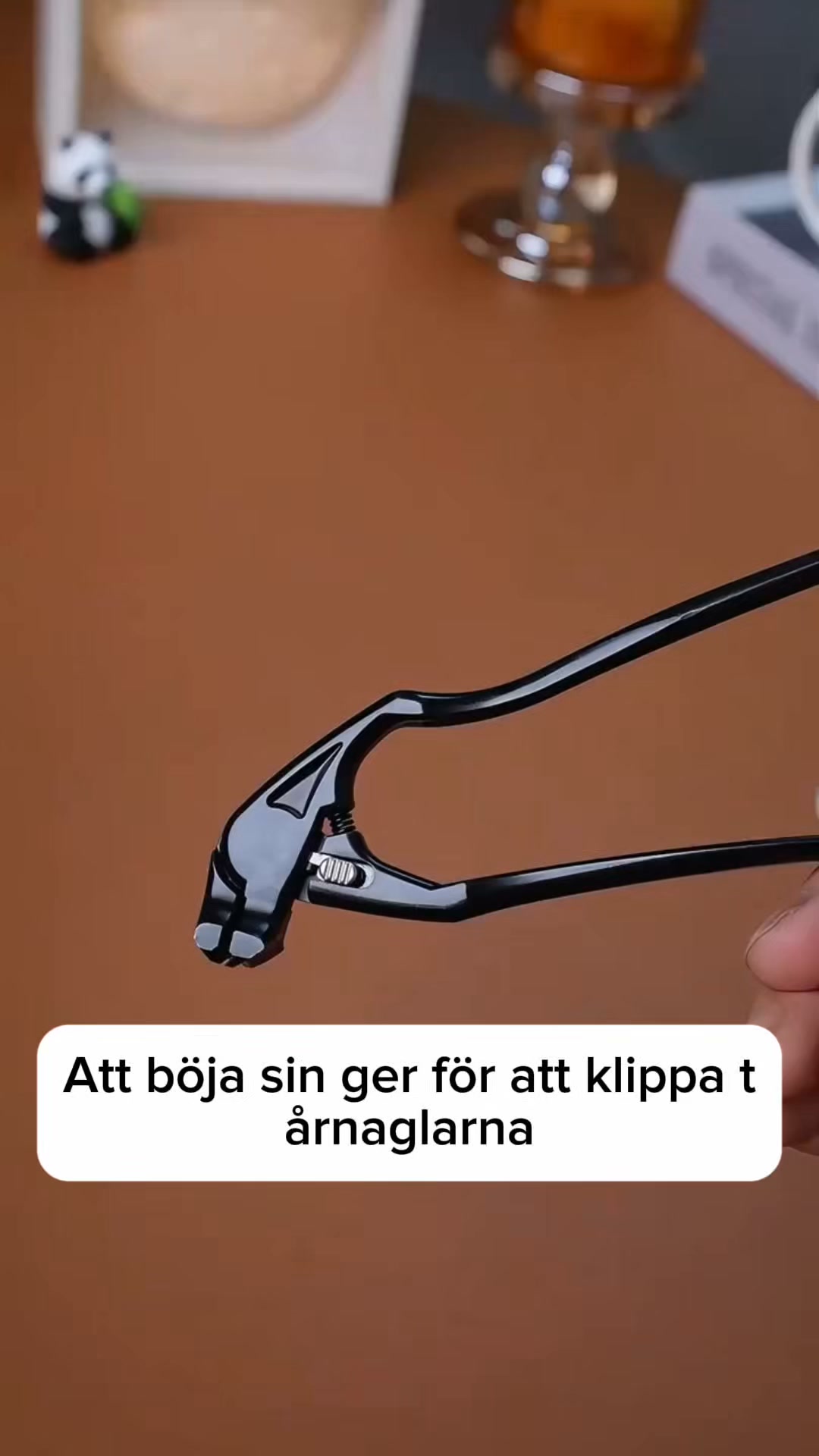 Slipp kämpa med tånaglarna – beställ NailGrip™