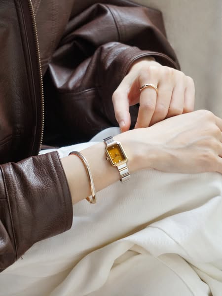 A Watch With Natural Character