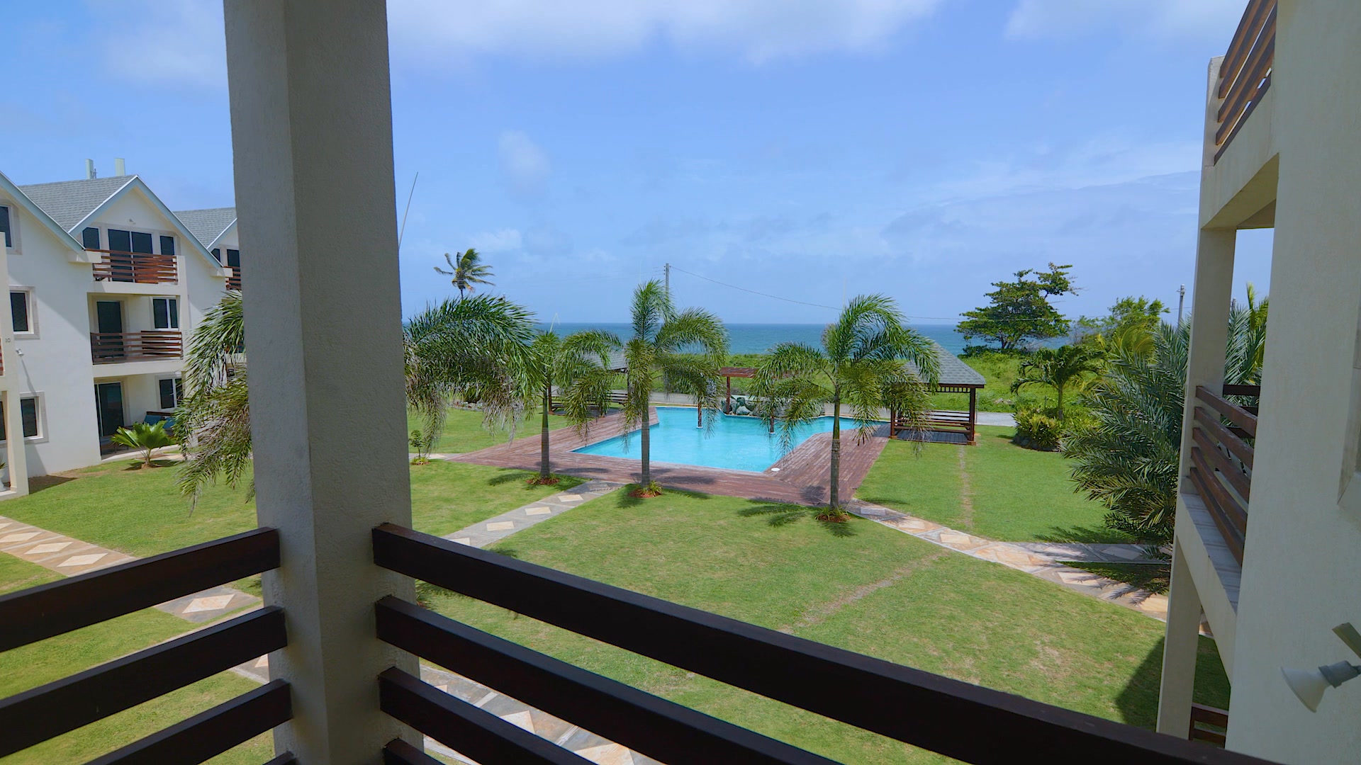 Anúncio de The Crown Point Escape Villa