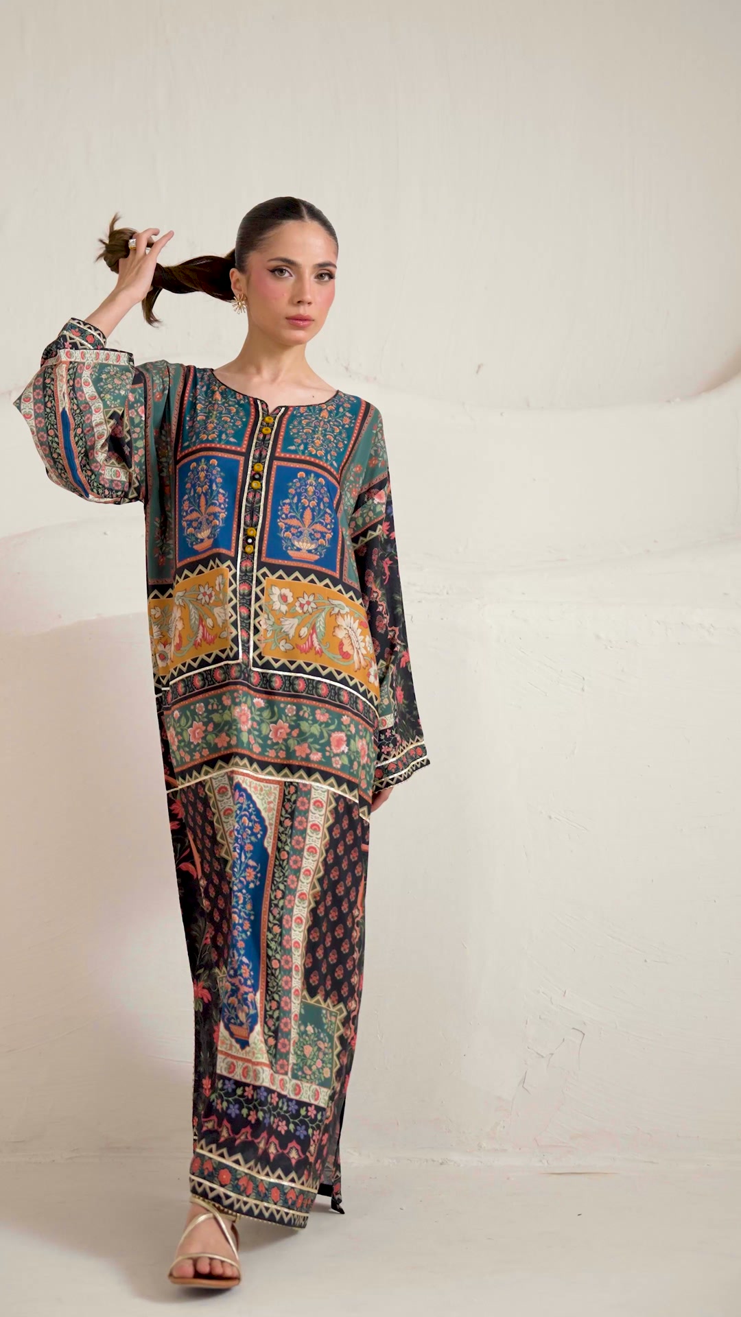 KAFTANS