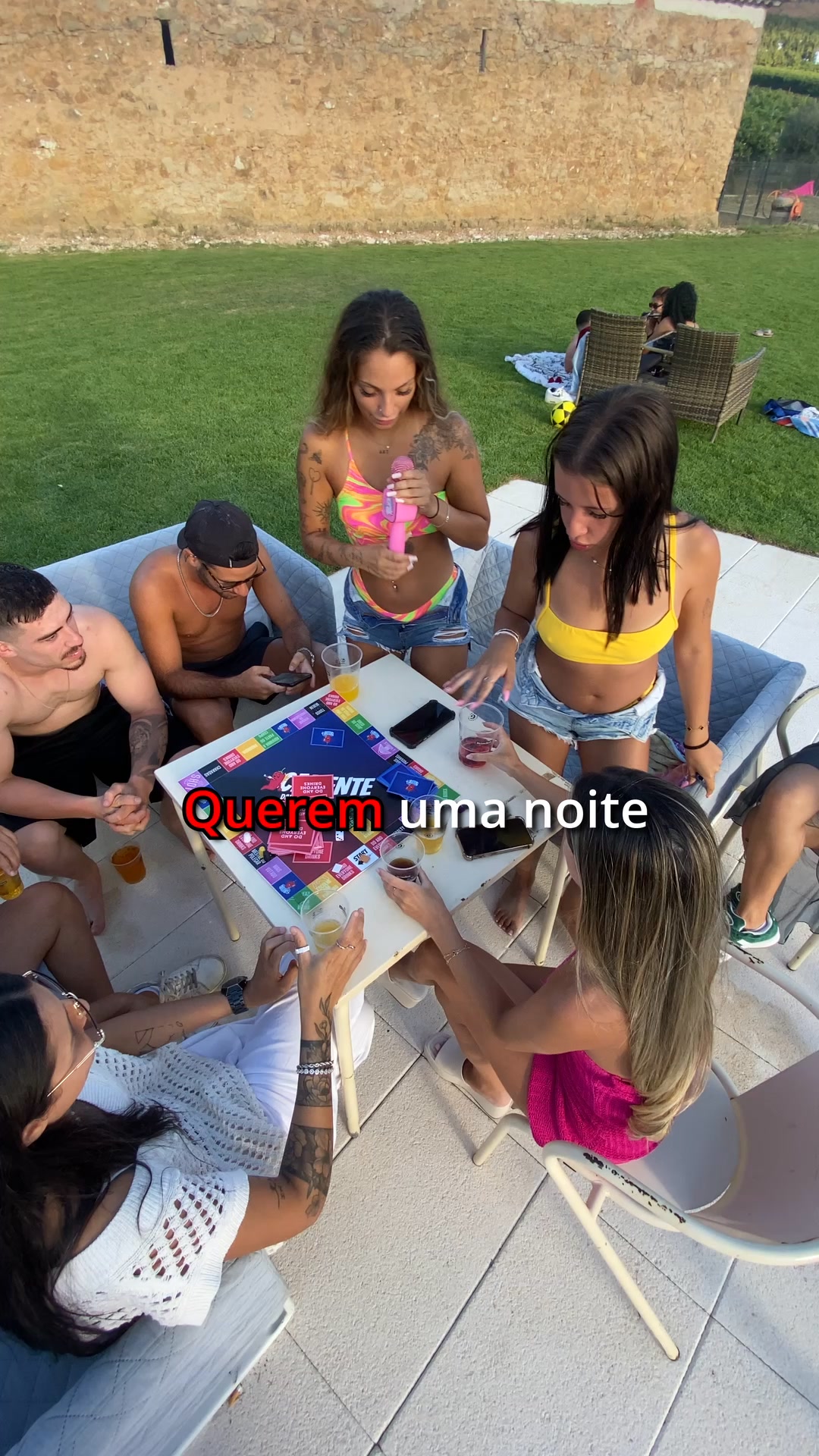 Ninguém saiu para a discoteca