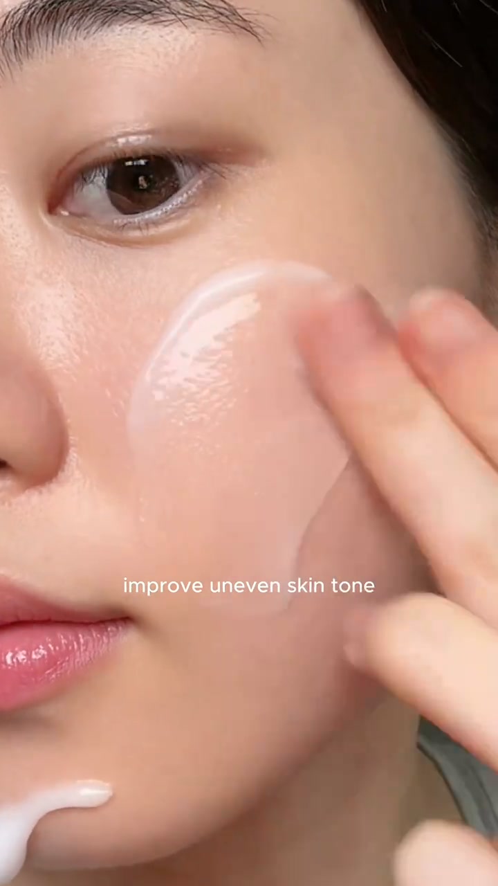¿Manchas en la piel? Acláralas con la Crema de Arbutina OFERTA 2 X 1