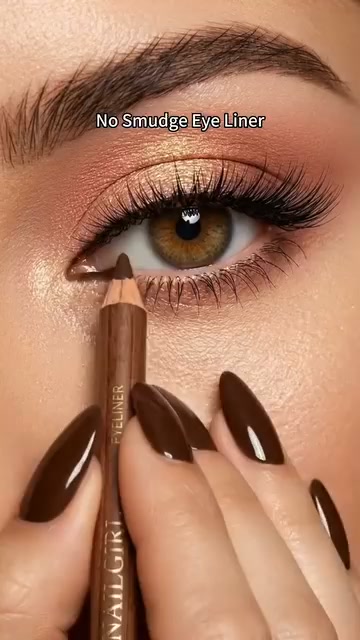 24HR Waterproof Eyeliner — Buy 1 Get 1 Free