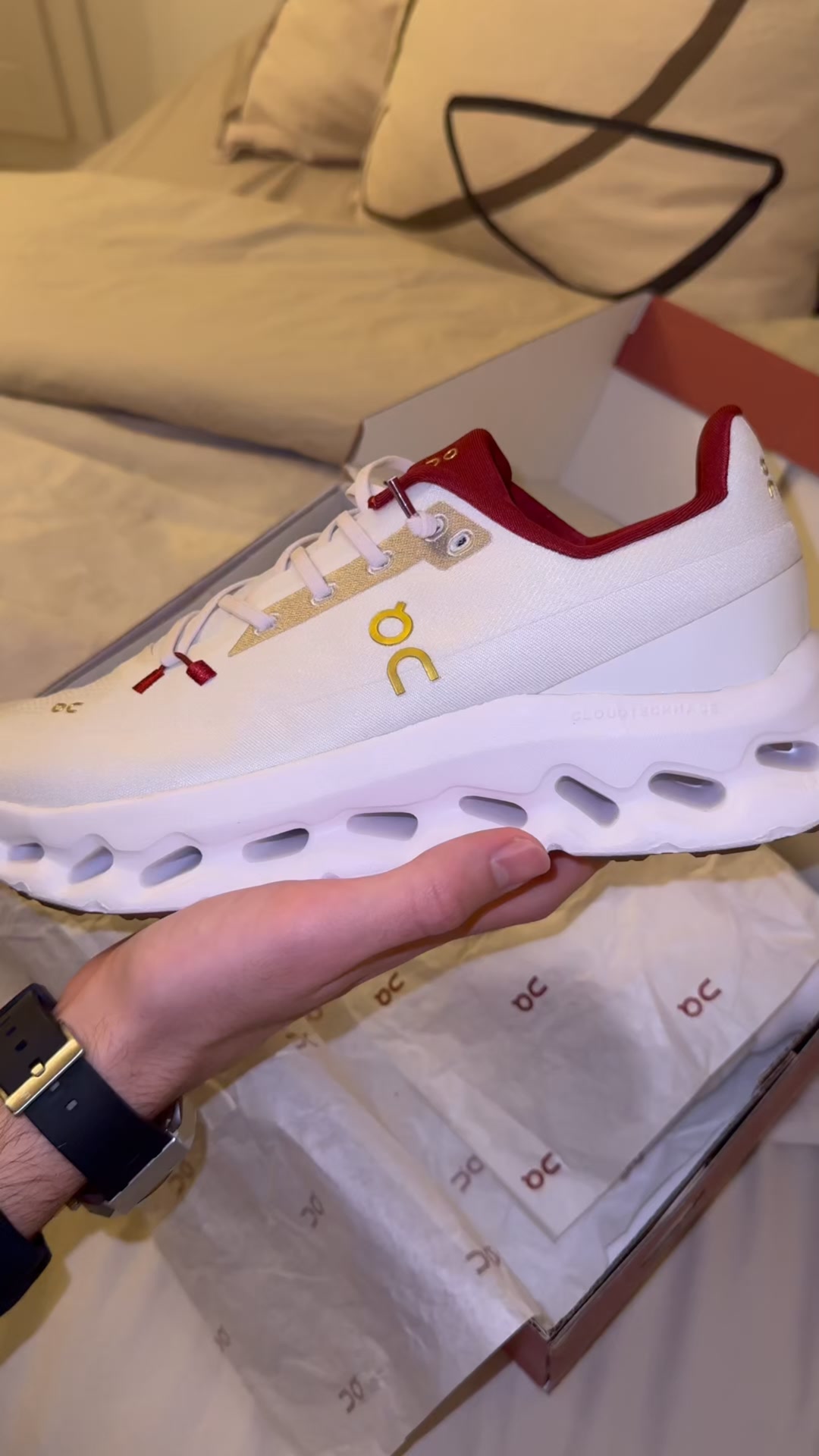 La même paire... pas au même prix