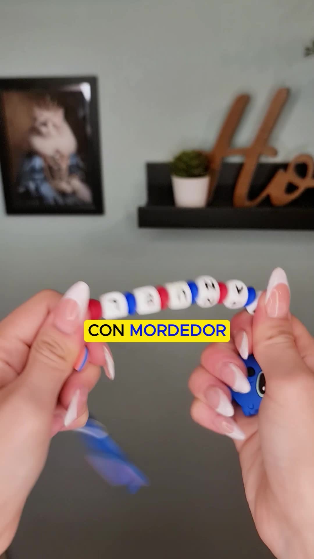 Tu bebé se merece lo mejor, regálale un chupetero personalizado.