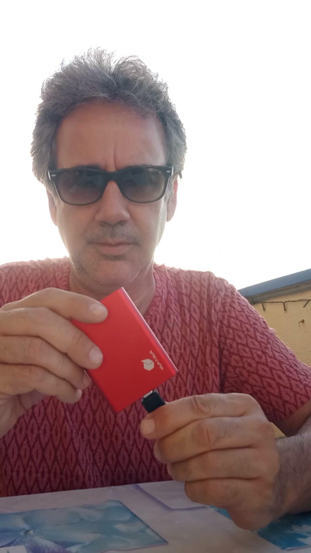 Tallenna valokuvasi ja videosi nopeasti ja turvallisesti.
