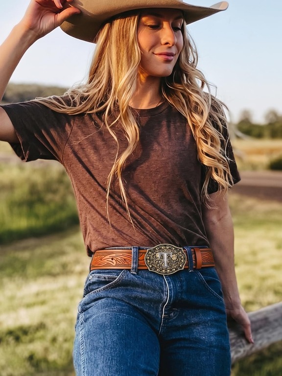 A variety of bail styles are available to choose from - Western Belt