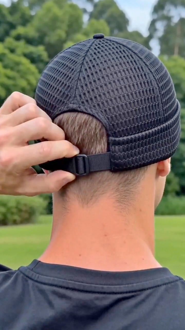 Men’s Breathable Brimless Docker Hat