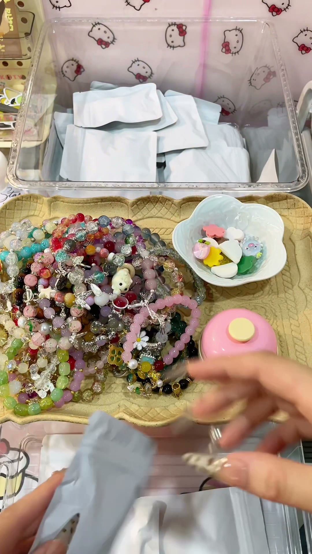 Brooke's Lucky Surprise Scoop