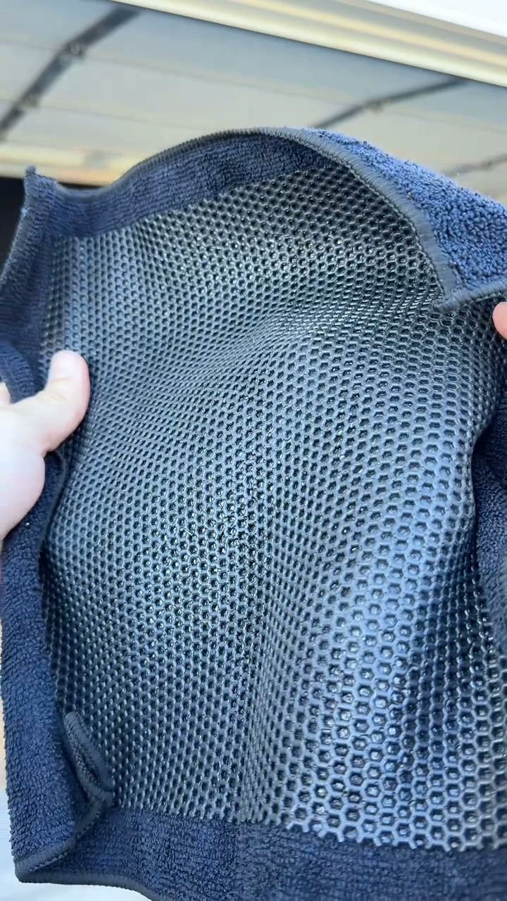 Car Towel — Remove Grime, Restore Smooth Shine!