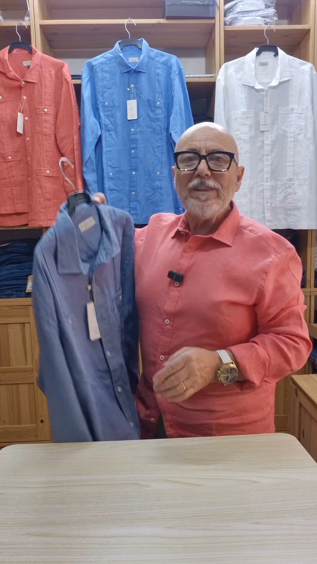 Guayabera de lino 100% confeccionada en España