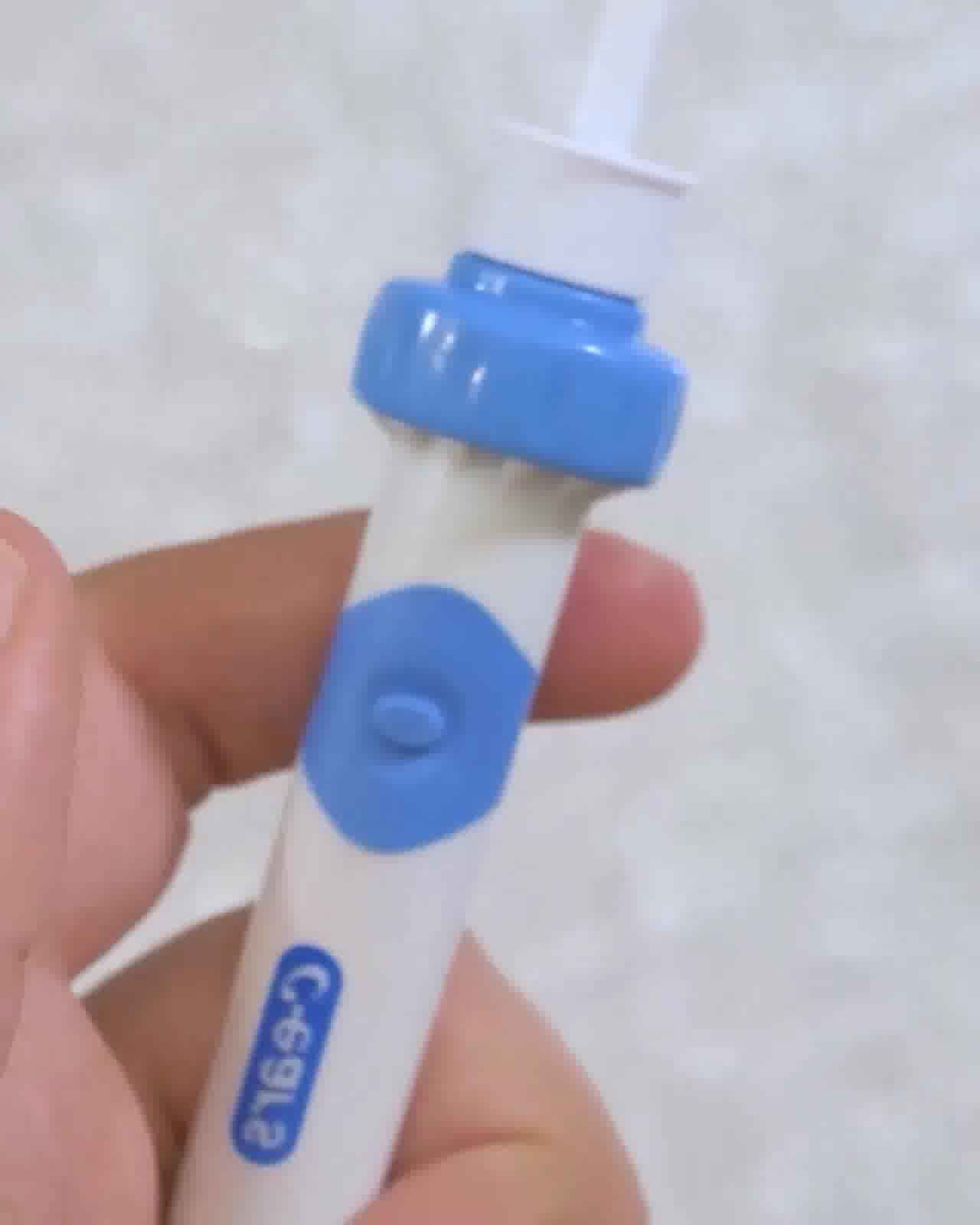 Odsysaj wodę i woskowinę z uszu