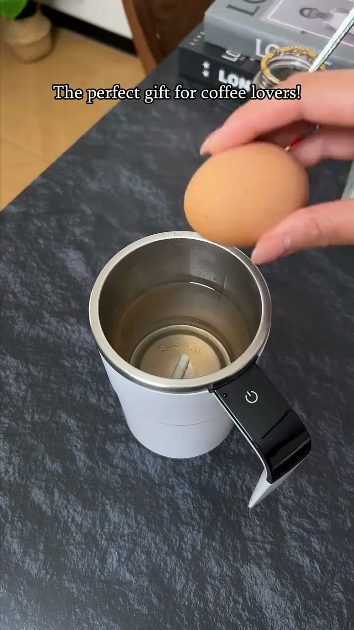 Automatic Self-Stirring Mug – Enjoy Perfectly Mixed Drinks Without a Spoon
