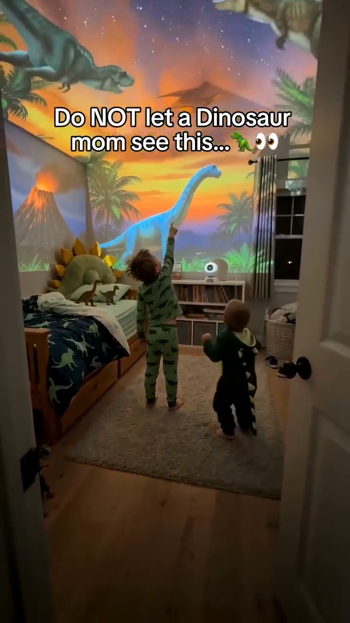 360° Dinosaur Star Projector – Turn Bedtime Into an Adventure