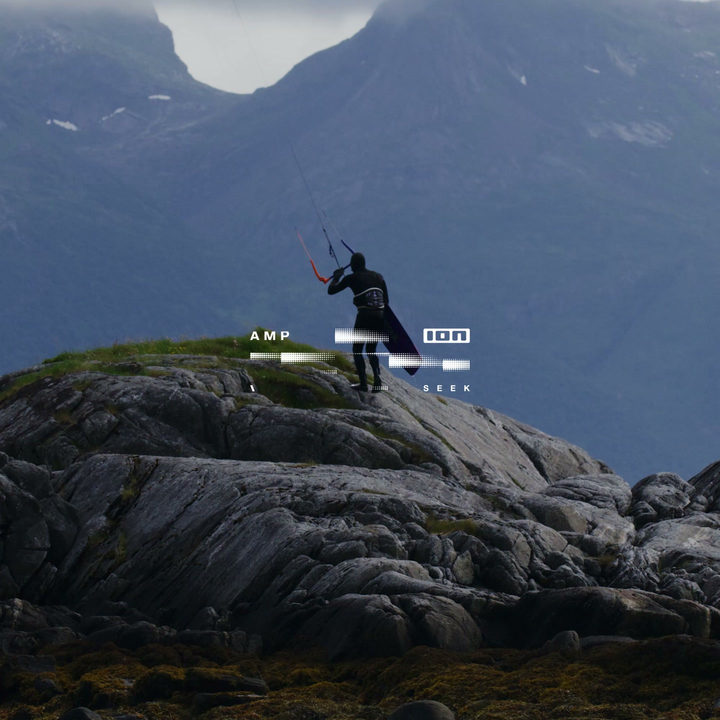The Amp Wetsuit - the perfect combination of warmth and flexbility