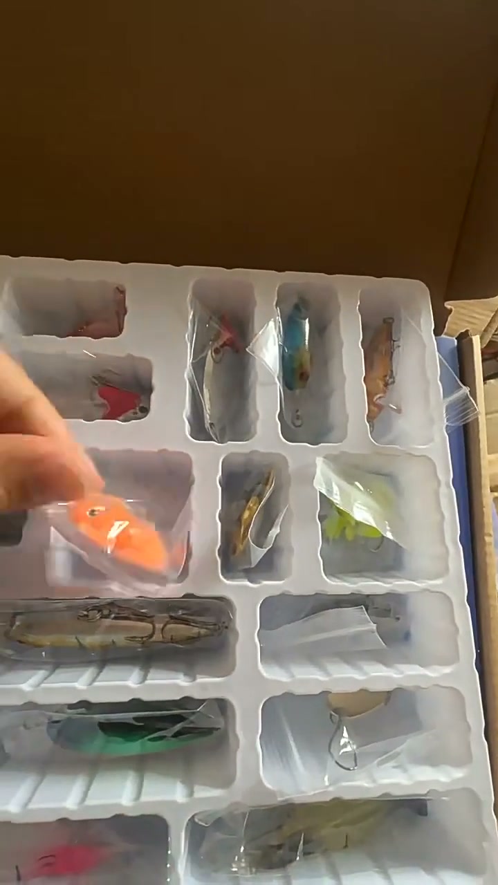 Angel-Überraschungsbox & Kunstköder-Adventskalender – Das perfekte Geschenk für Angler