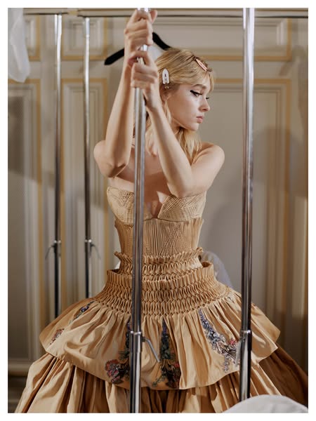 ArdAzAei - Couture and Prêt-à-Porter collection and boutique