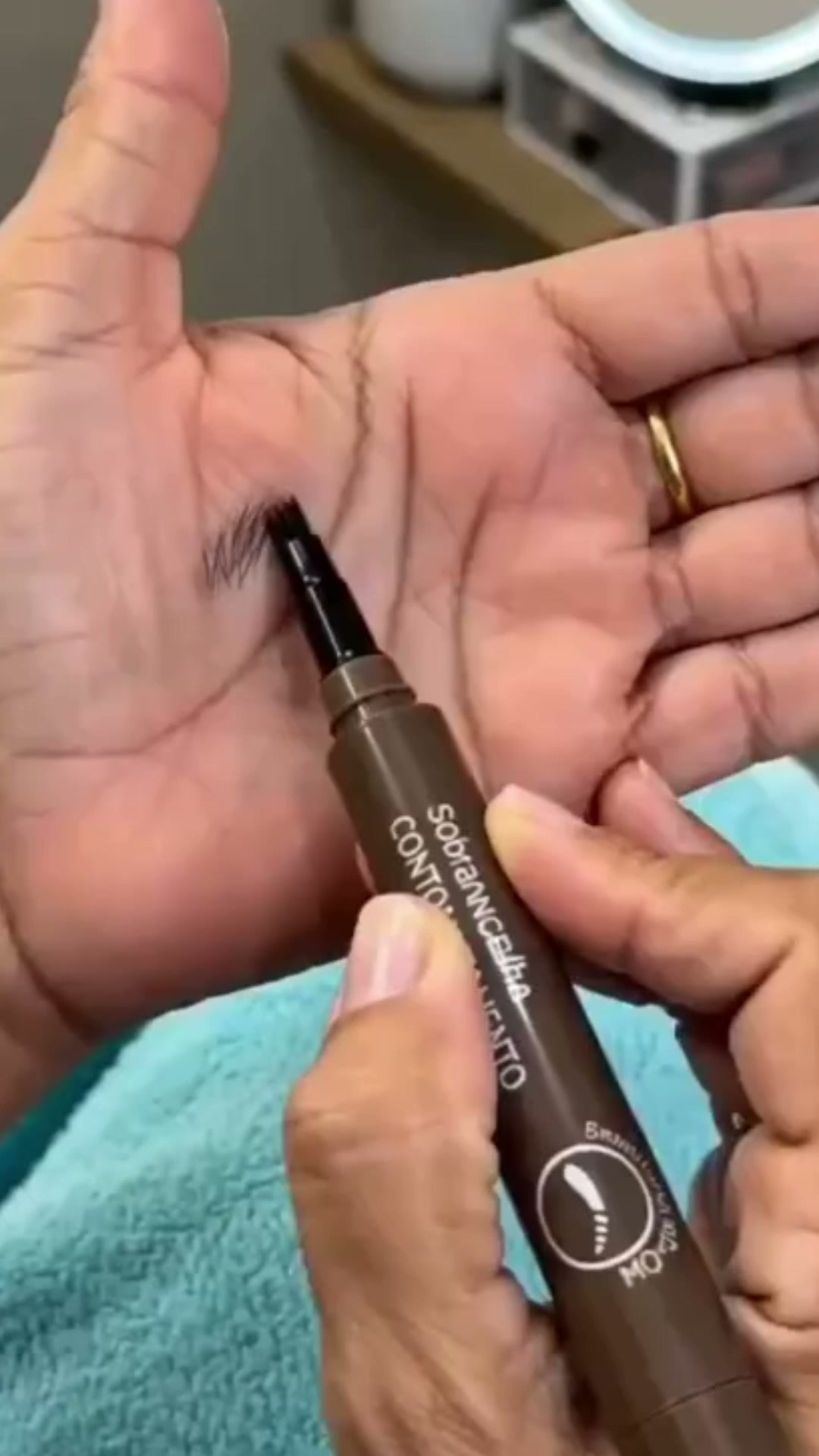 Sobrancelhas perfeitas do início ao fim do dia