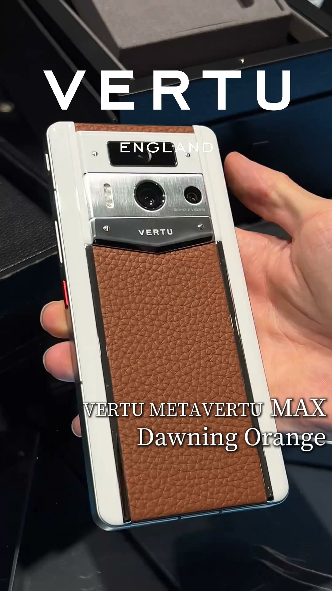 VERTU Metavertu Max：$3,300 OFF, applied at checkout