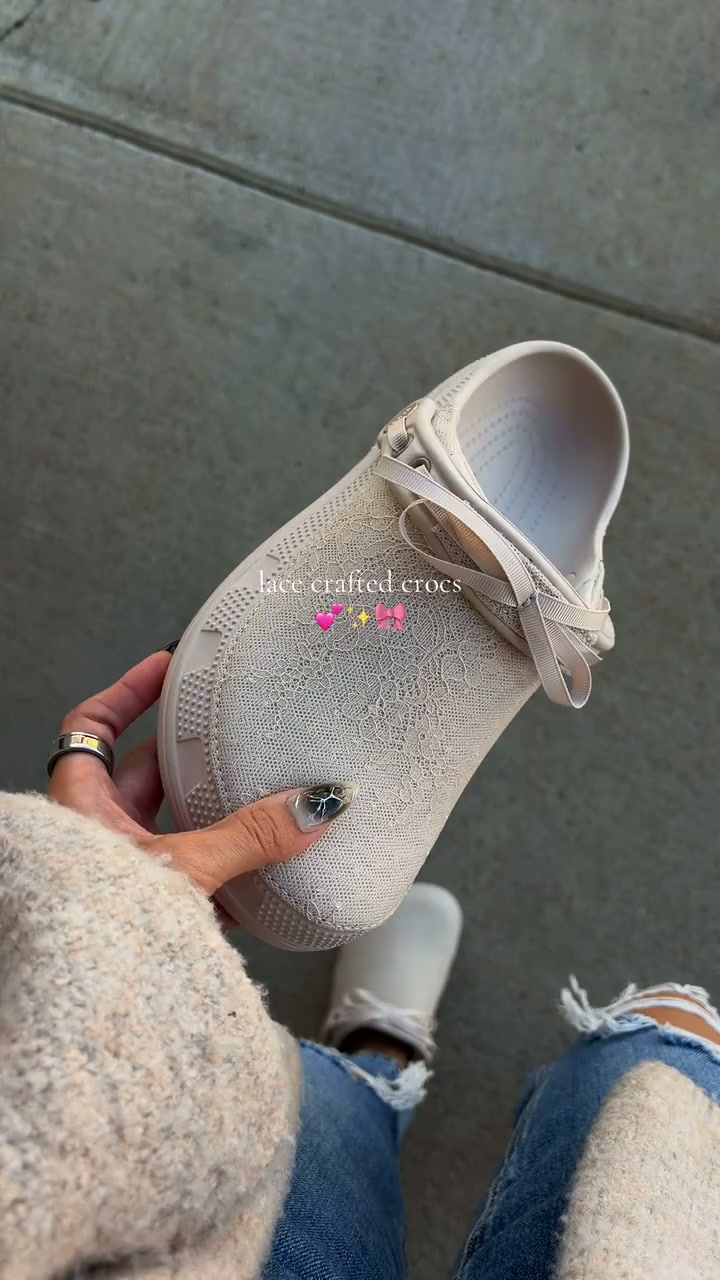 Everyday Style, a Touch of Lace