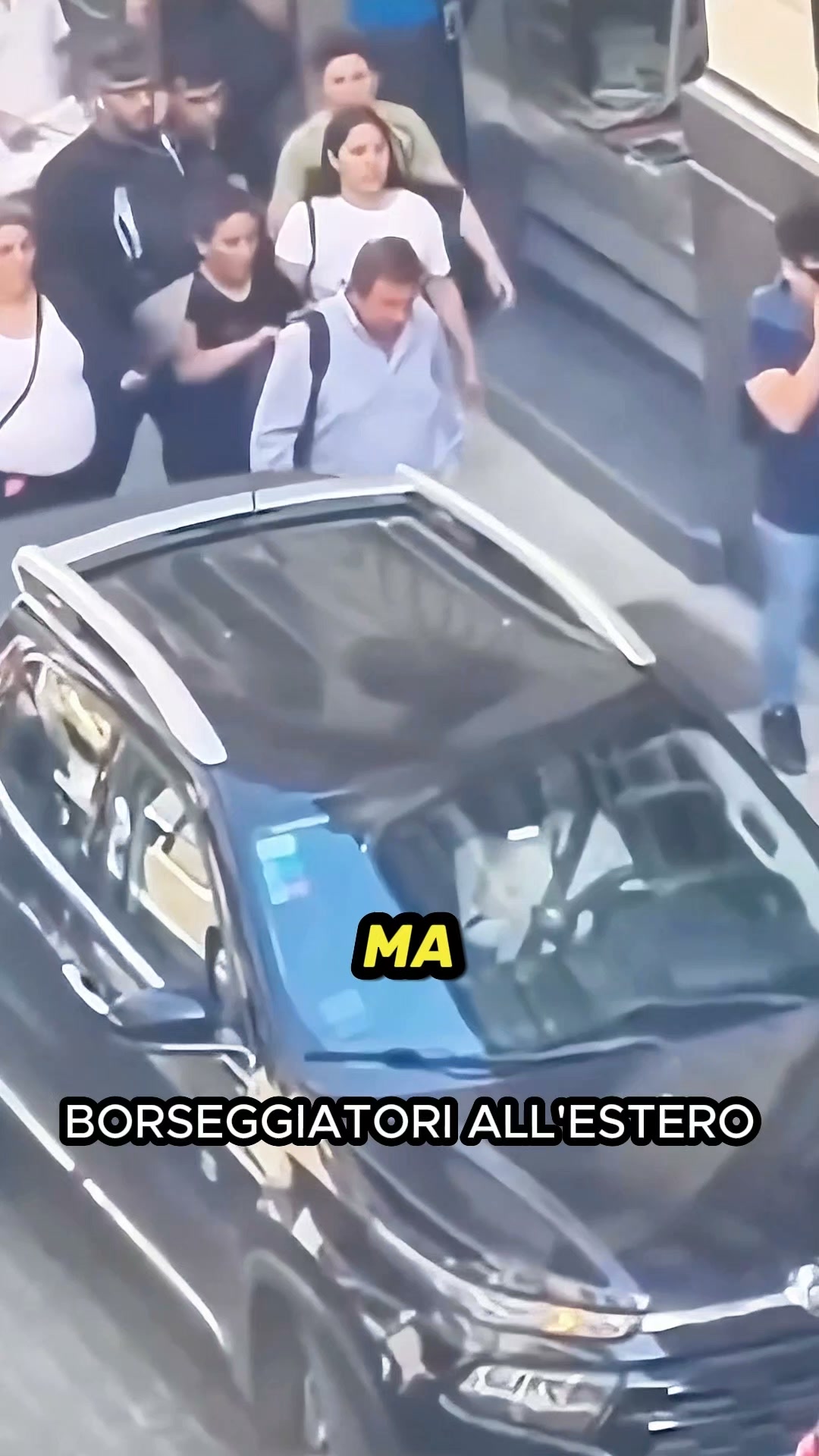 Proteggi portafoglio e documenti dai borseggi