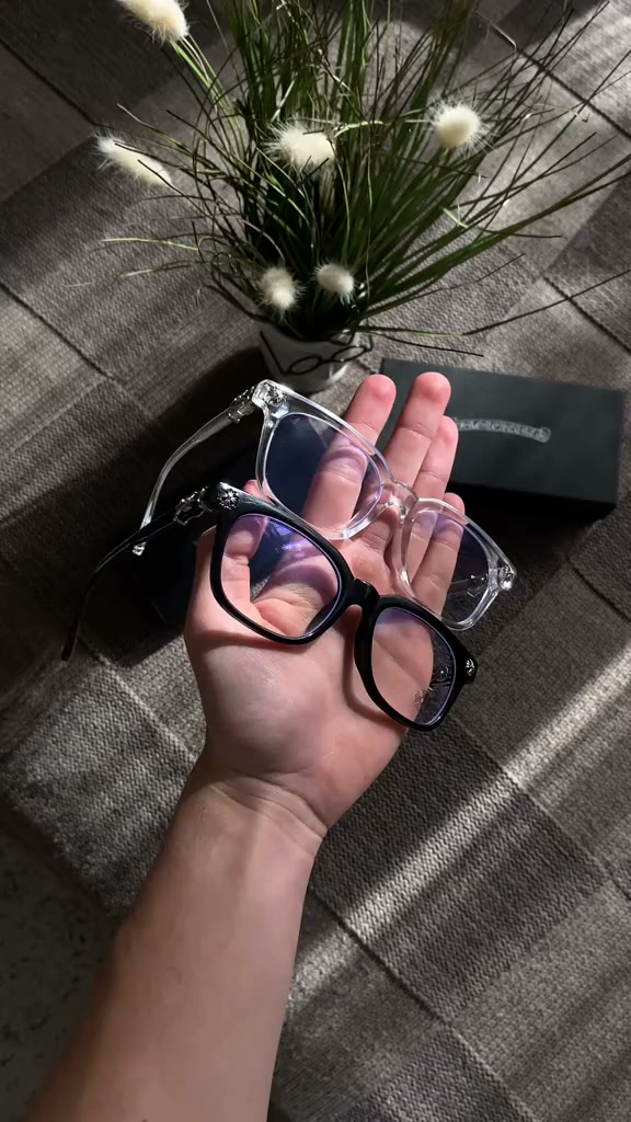 MADE TO BE NOTICED